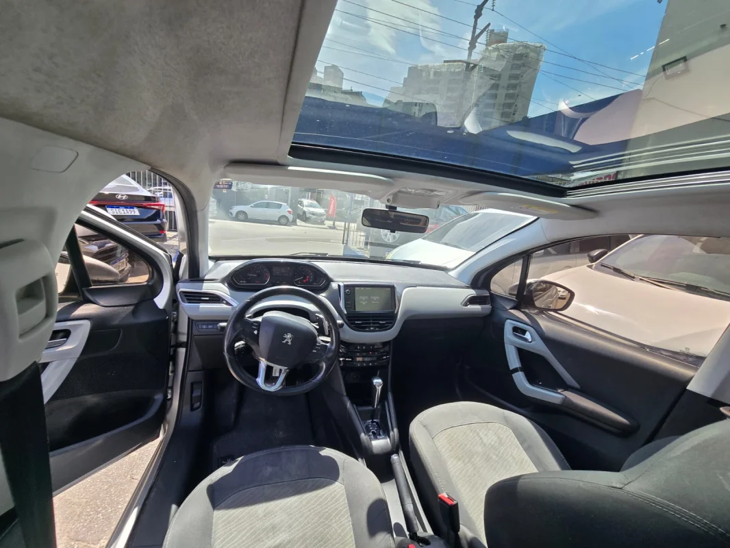 208 Allure 1.6 Aut. com teto panorâmico 2016 - Imagem 7