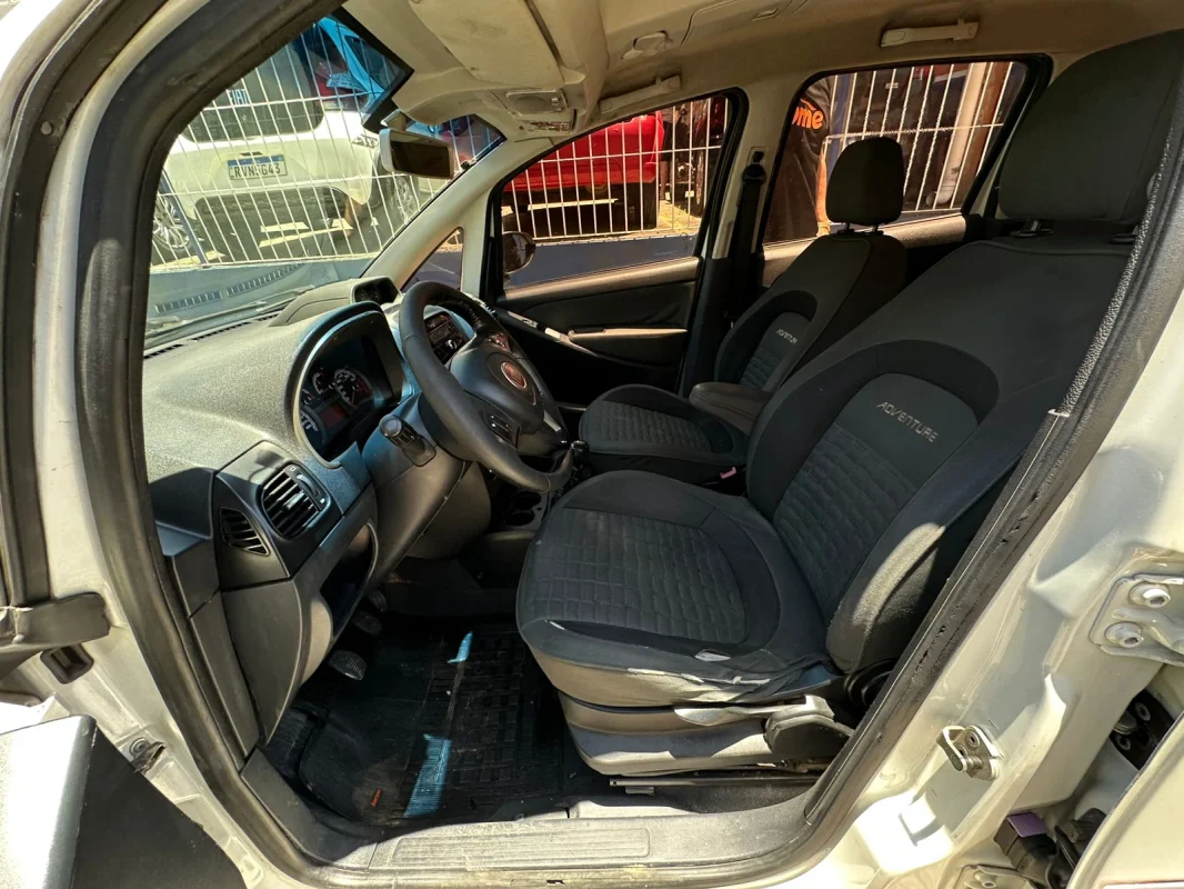 Idea Advent./ Adv.LOCKER 1.8 mpi Flex 5p 2015 - Imagem 9