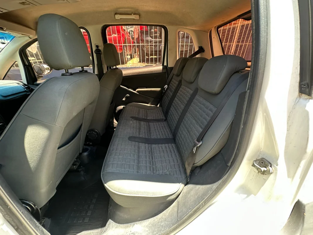 Idea Advent./ Adv.LOCKER 1.8 mpi Flex 5p 2015 - Imagem 8