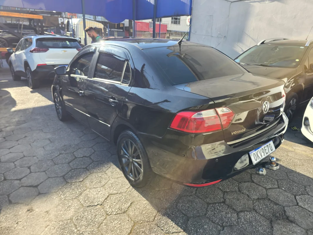 Voyage 1.6 iMotion GNV Completo 2013 - Imagem 5