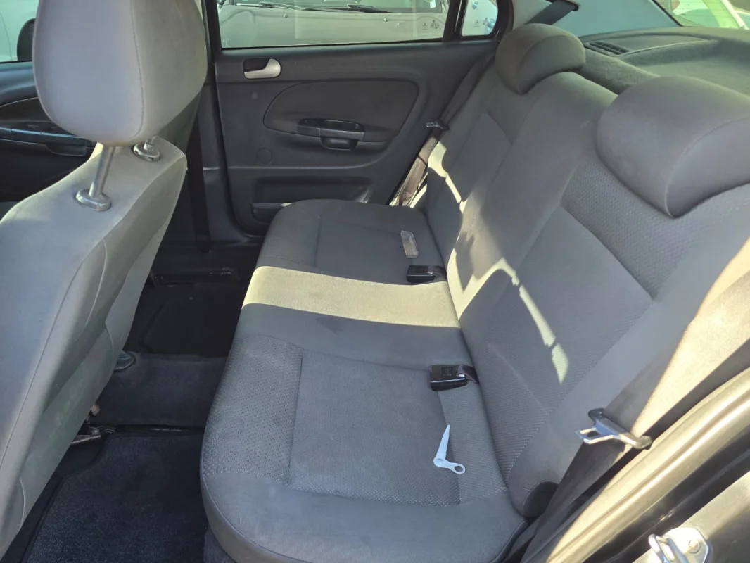 Voyage 1.6 iMotion GNV Completo 2013 - Imagem 8