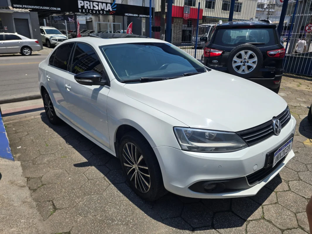 Jetta Highline 2.0TSi com Teto Aut 2014