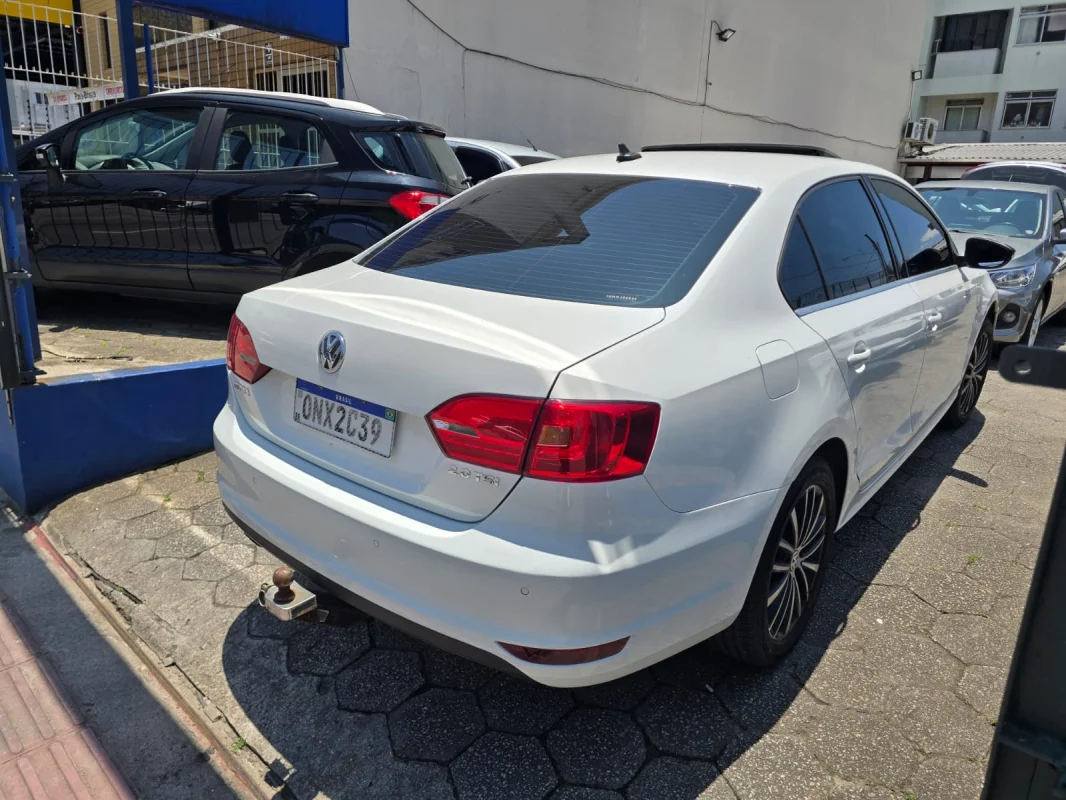 Jetta Highline 2.0TSi com Teto Aut 2014 - Imagem 3