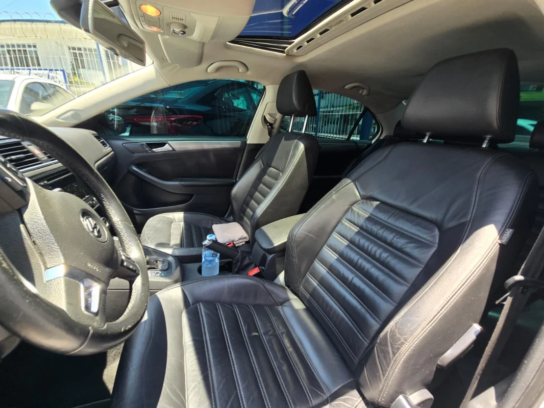Jetta Highline 2.0TSi com Teto Aut 2014 - Imagem 9