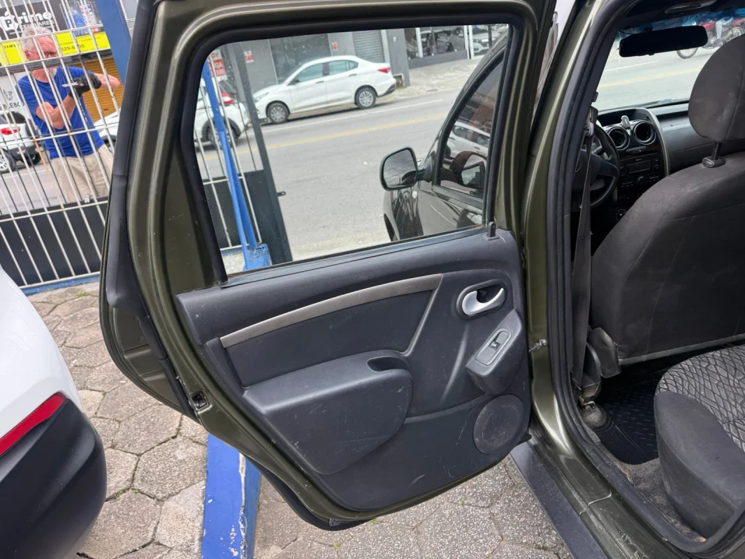 Duster Oroch Dynamique 1.6 Mec. Completo 2019 - Imagem 13