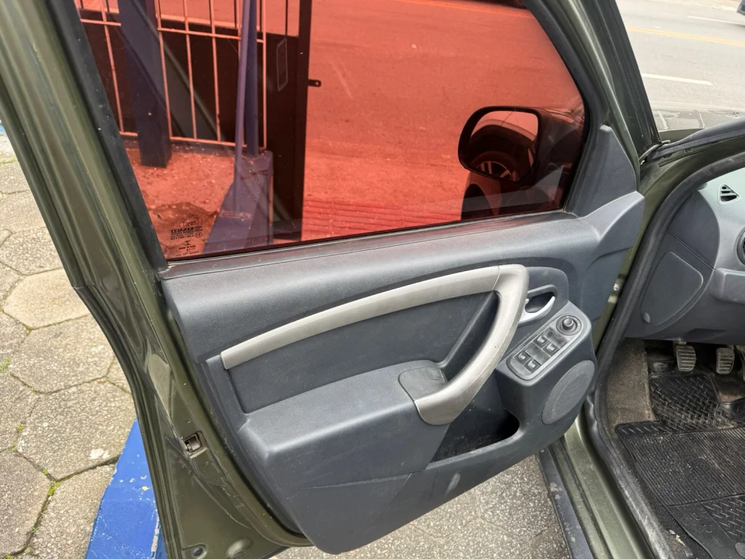 Duster Oroch Dynamique 1.6 Mec. Completo 2019 - Imagem 15