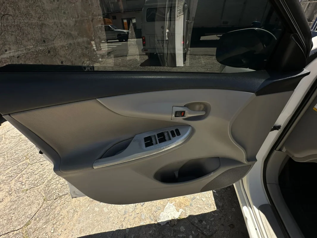 Corolla GLi 1.8 Flex 16V Automático 2013 - Imagem 14