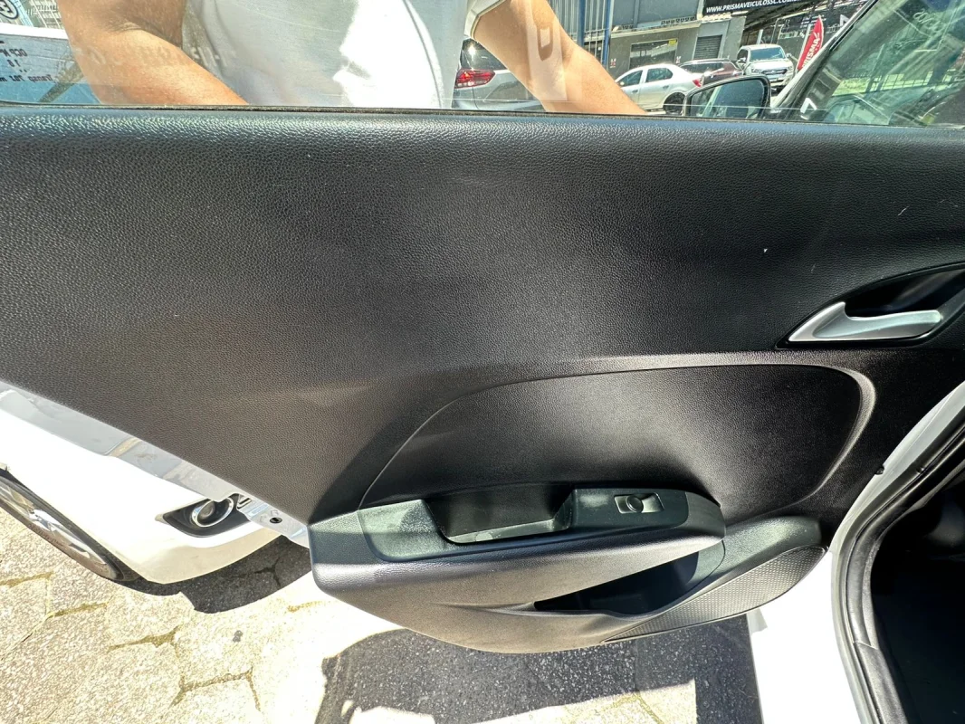 HB20 C.Style/C.Plus 1.6 Flex 16V Aut. 2017 - Imagem 13