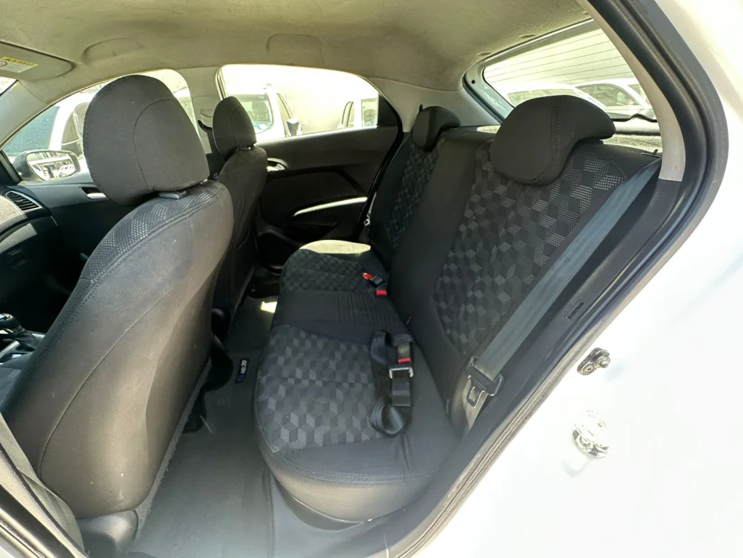 HB20 C.Style/C.Plus 1.6 Flex 16V Aut. 2017 - Imagem 8