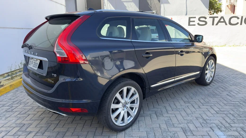 XC60 T5 - 2017 - Imagem 3