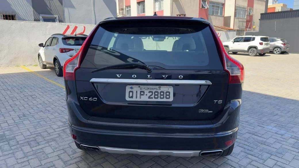 XC60 T5 - 2017 - Imagem 6