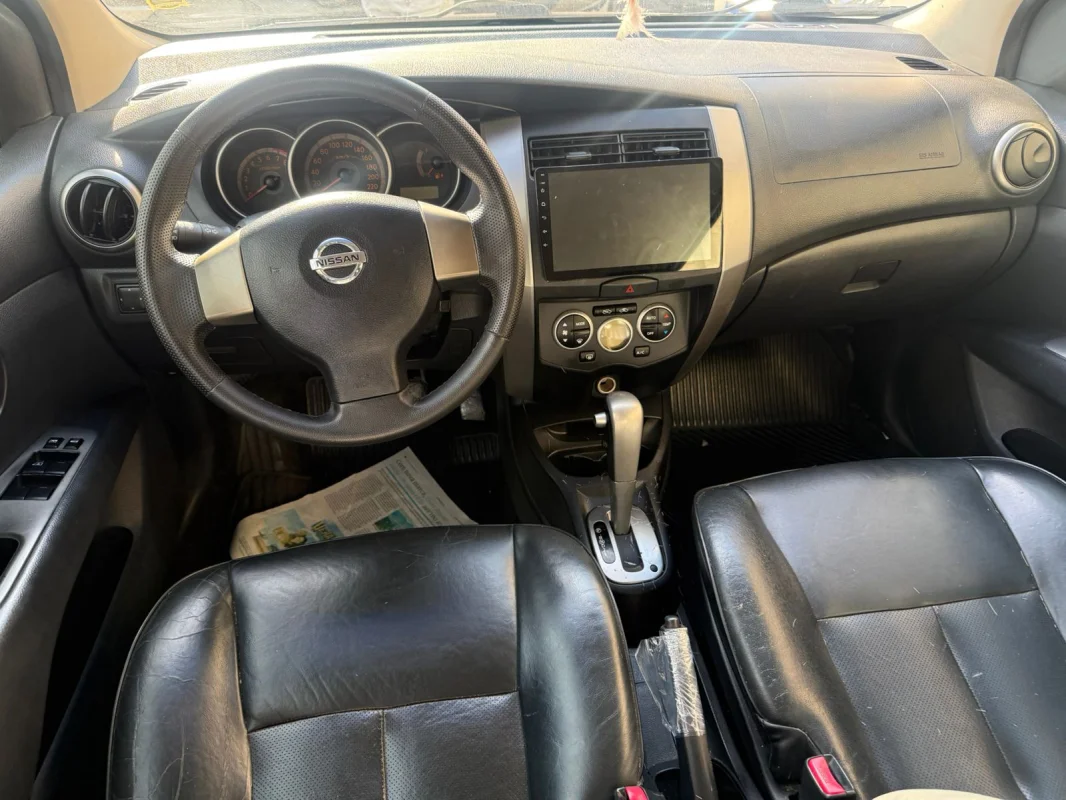 Livina SL 1.8 Aut. 2012 - Imagem 7