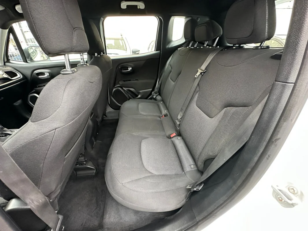 Renegade 1.8 4x2 Flex 16V Automática 2021 - Imagem 8