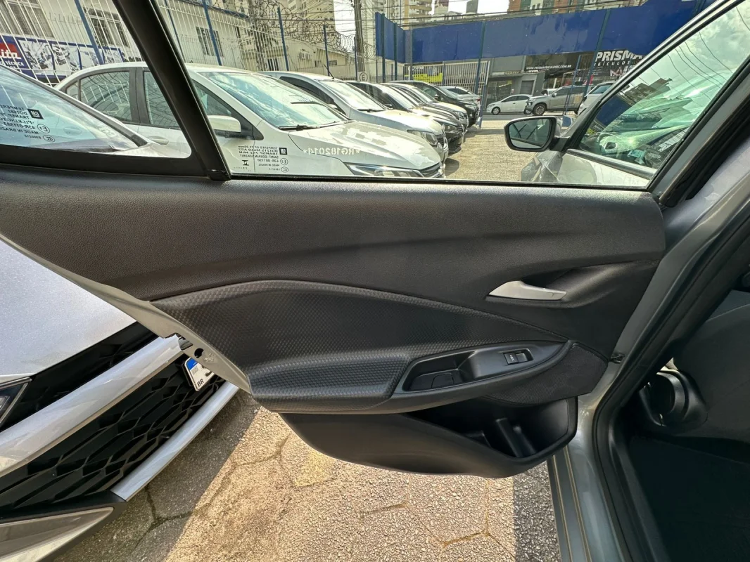 ONIX SEDAN Plus LTZ 1.0 12V TURBO 2024 - Imagem 10