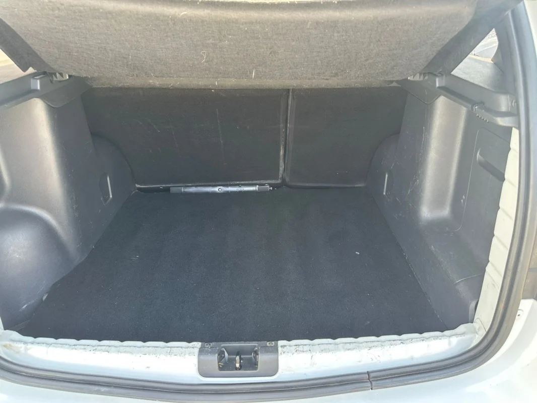 DUSTER DAKAR 4x2 2.0 Hi-Flex Automática 2018 - Imagem 9