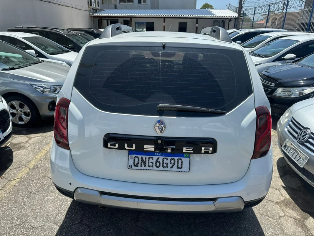 DUSTER DAKAR 4x2 2.0 Hi-Flex Automática 2018 - Imagem 4