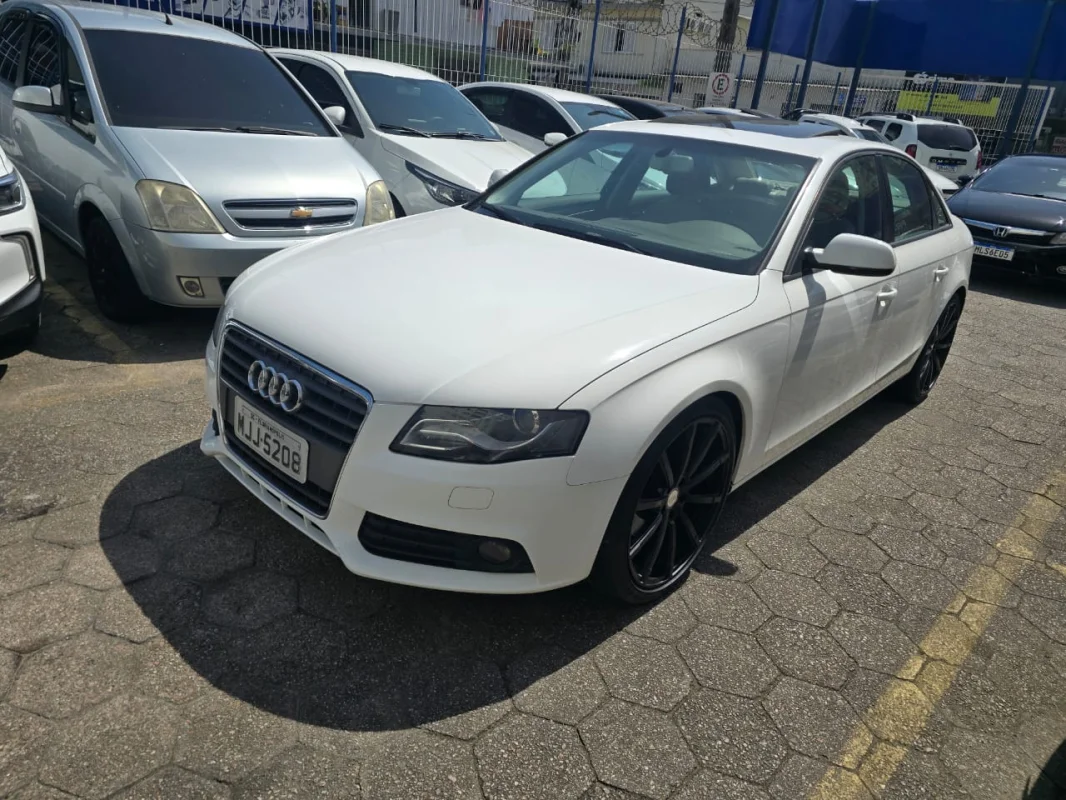 Audi A4 2.0 TFSi Multitronic com Teto 2012  - Imagem 4