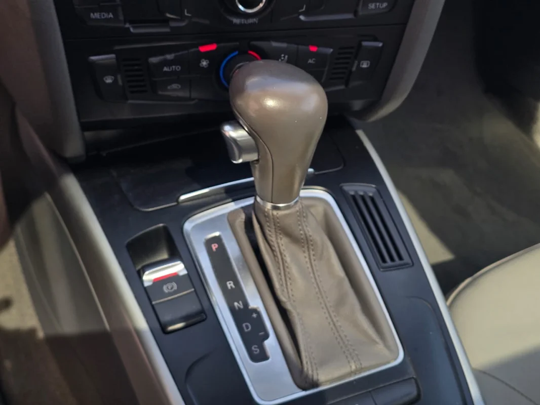 Audi A4 2.0 TFSi Multitronic com Teto 2012  - Imagem 11