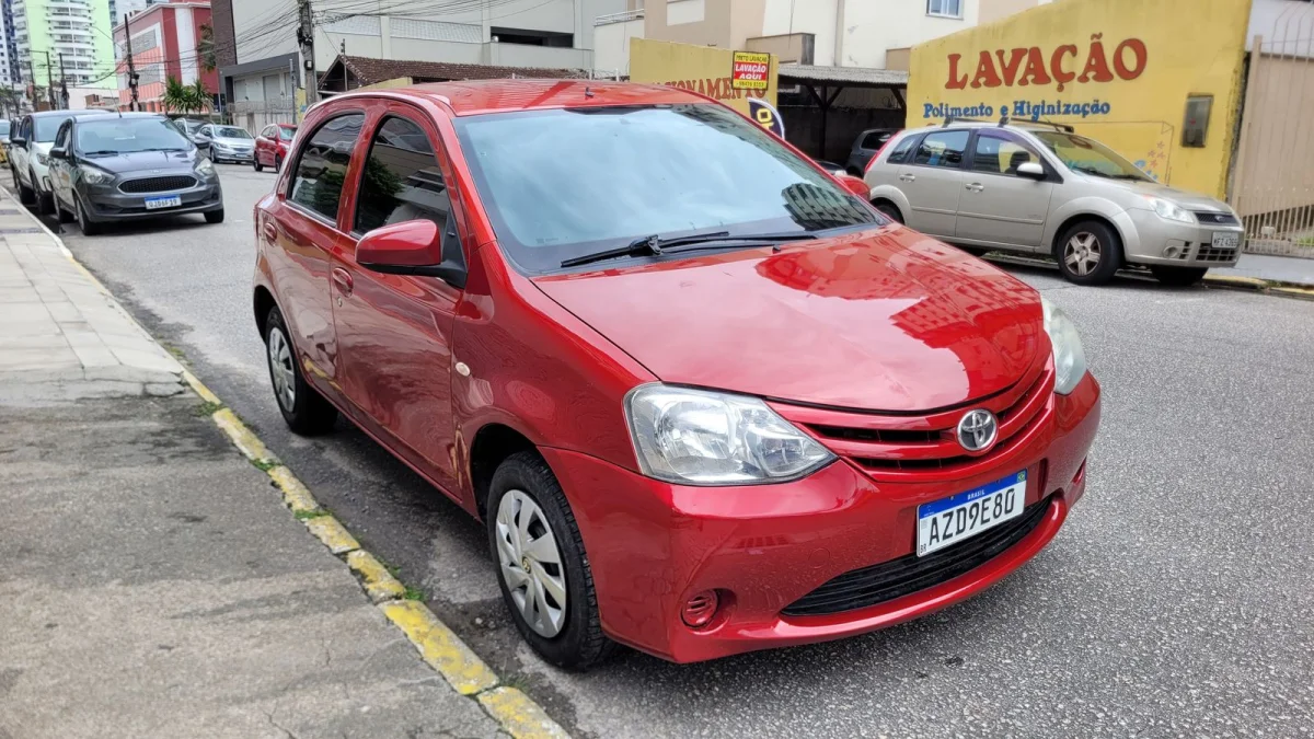 Etios X 1.3 Completo Manual 2015