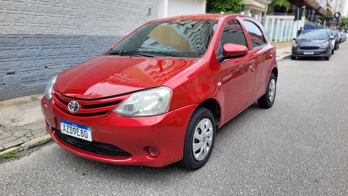 Etios X 1.3 Completo Manual 2015 - Imagem 4