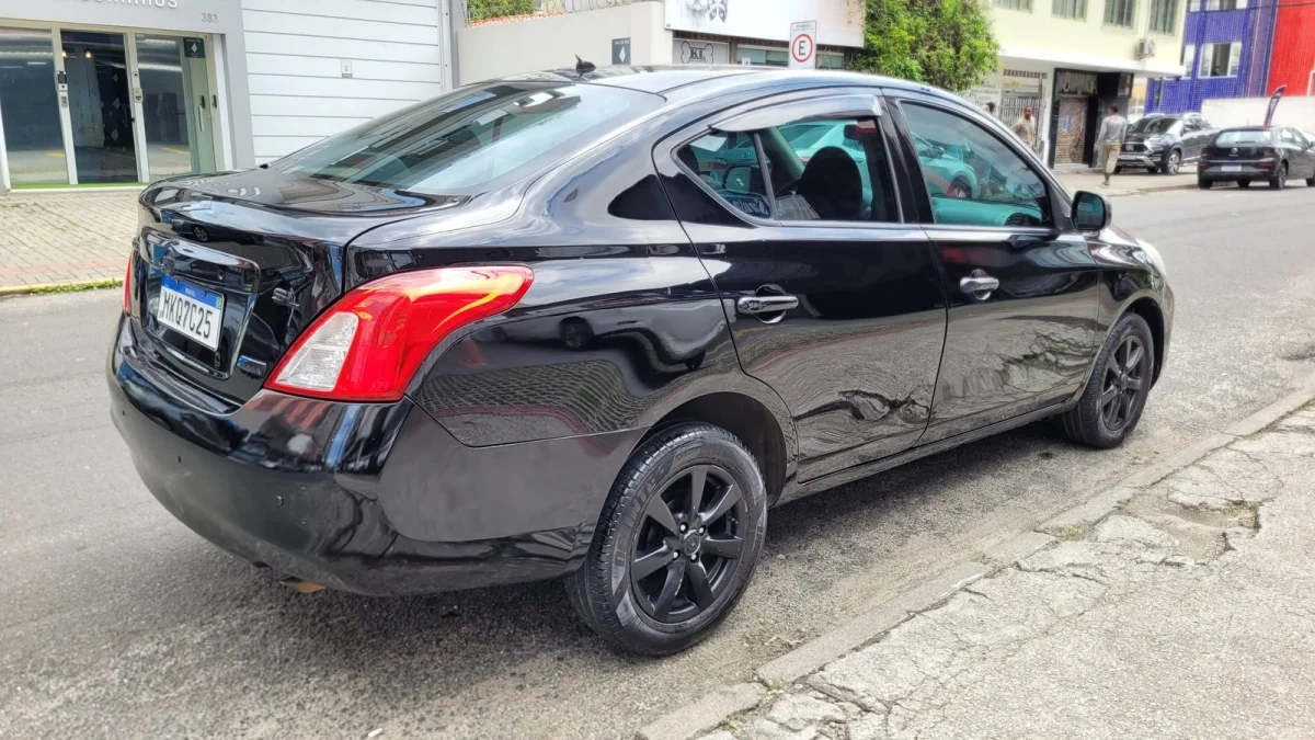 Versa SL 1.6 Completa 2014 - Imagem 6