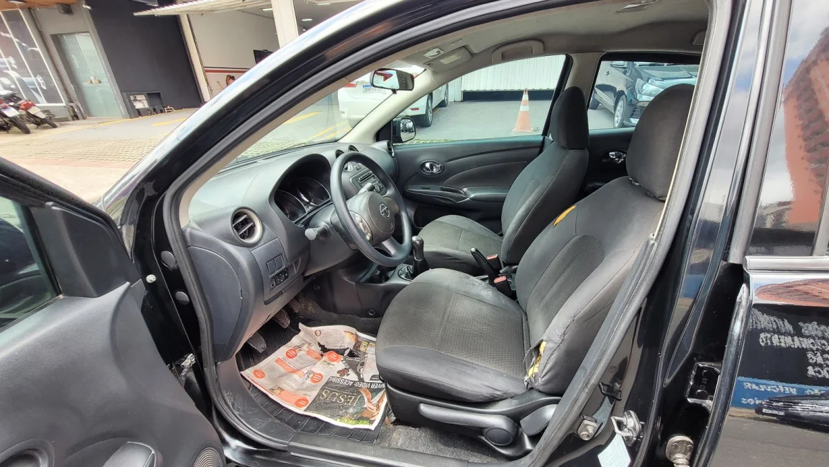 Versa SL 1.6 Completa 2014 - Imagem 8