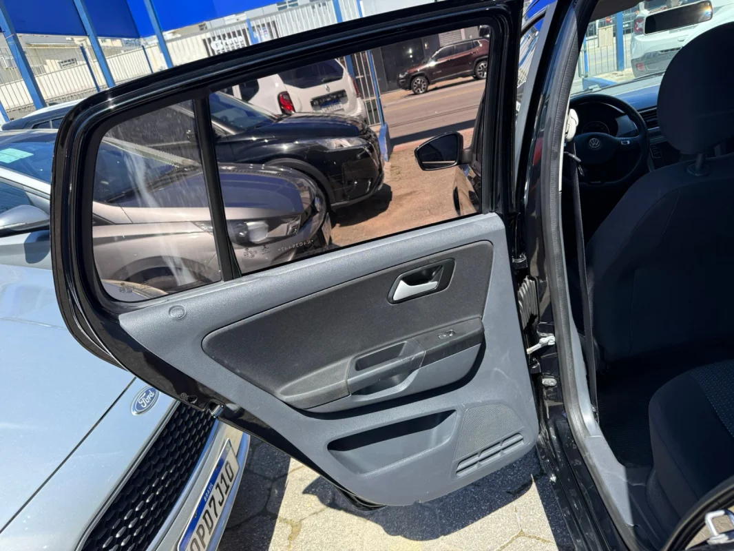 Fox Connect 1.6 Mec. Completo 2019 - Imagem 13