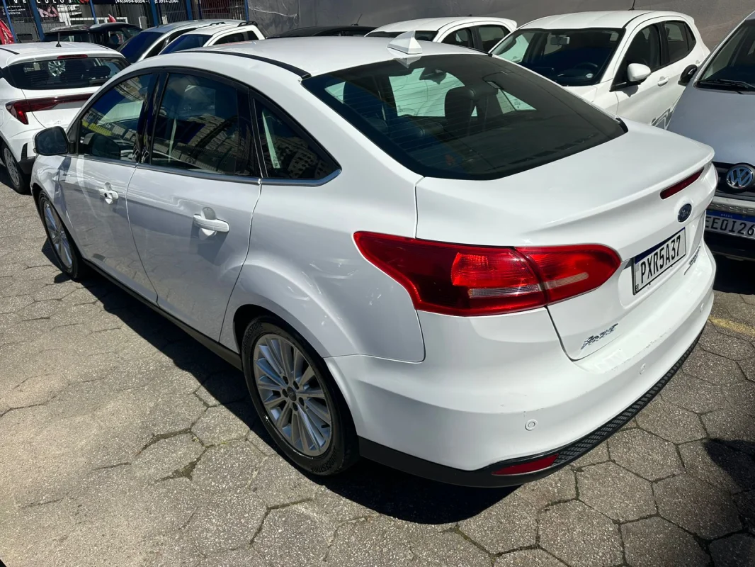 Focus TITANIUM Plus 2.0 Flex 5p AUTOMÁTICO 2016 - Imagem 3