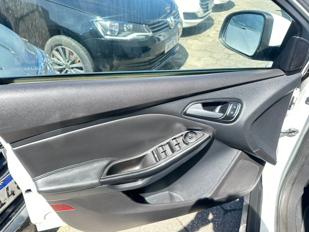 Focus TITANIUM Plus 2.0 Flex 5p AUTOMÁTICO 2016 - Imagem 11