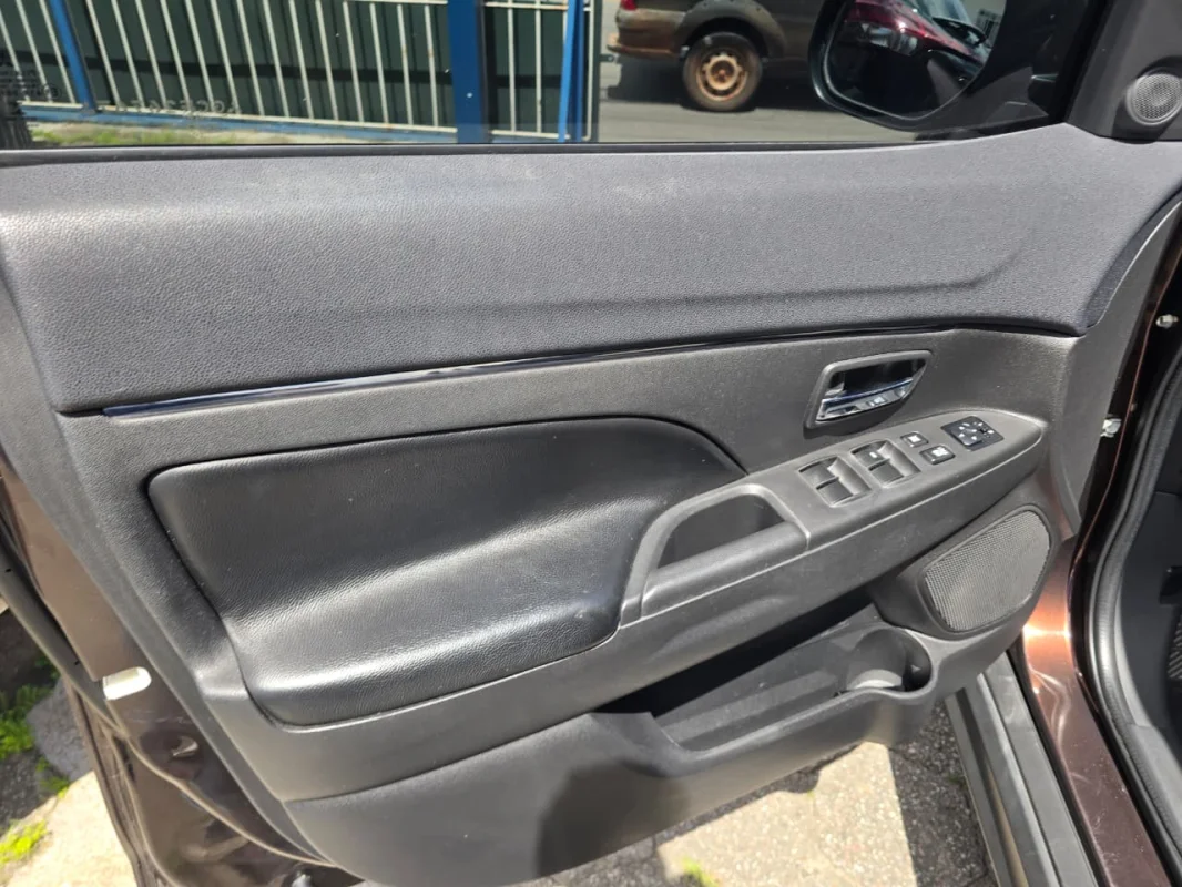 ASX 2.0 Aut. Completa 2016 - Imagem 18