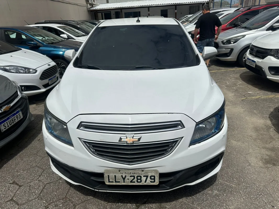 ONIX HATCH LTZ 1.4 8V FlexPower 2013 - Imagem 2