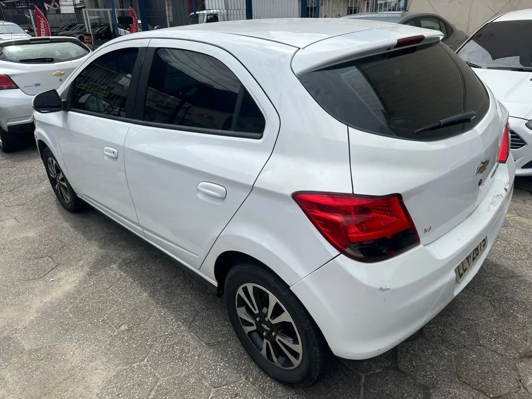 ONIX HATCH LTZ 1.4 8V FlexPower 2013 - Imagem 5