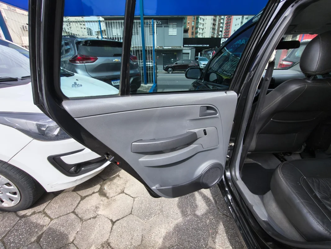 SpaceFox 1.6 trend flex 2010 - Imagem 12