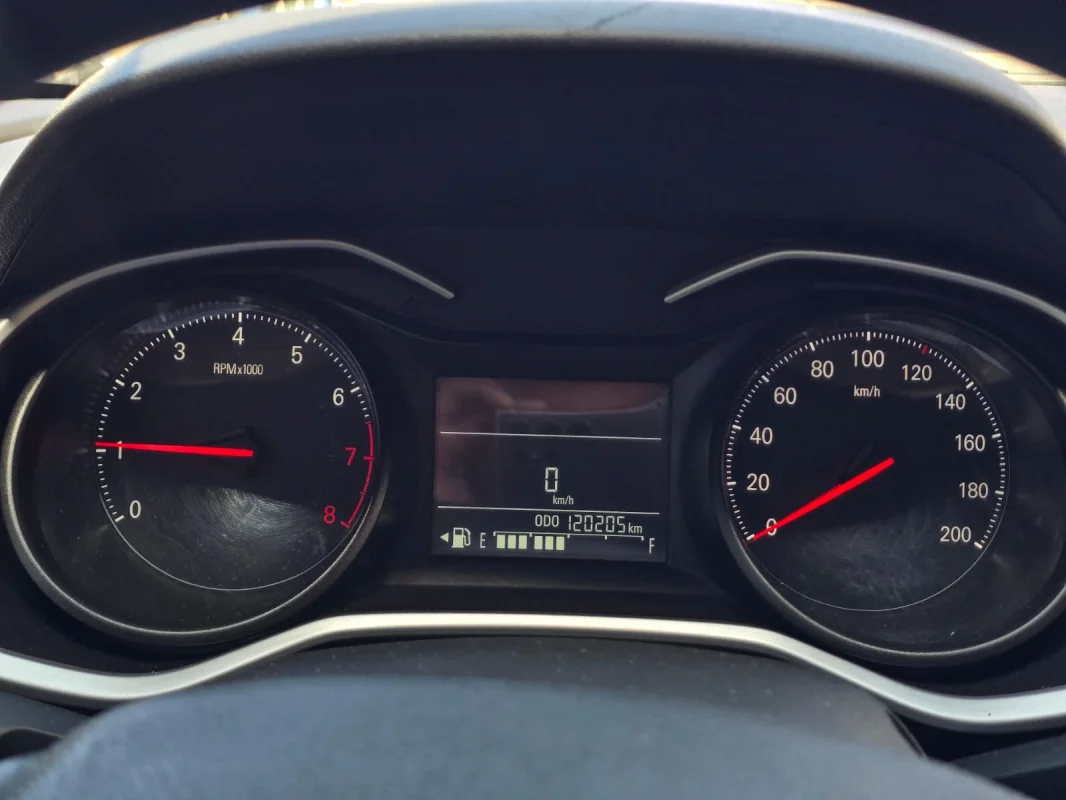 Onix Sedan LT 1.0 Mec. Completo 2021 - Imagem 12