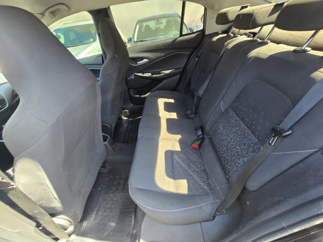 Onix Sedan LT 1.0 Mec. Completo 2021 - Imagem 8