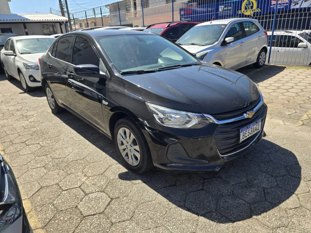 Onix Sedan LT 1.0 Mec. Completo 2021