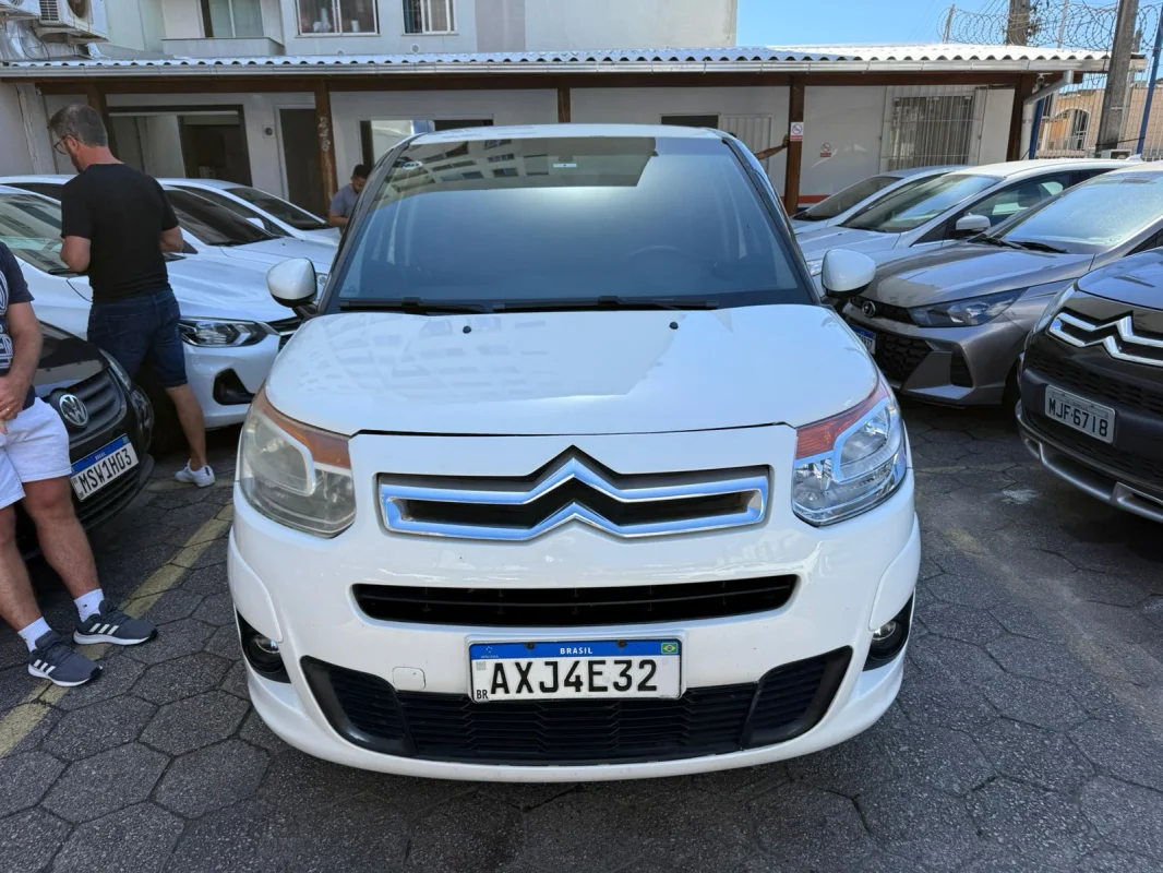 C3 Picasso GLX 1.6 Aut. 2014 - Imagem 2