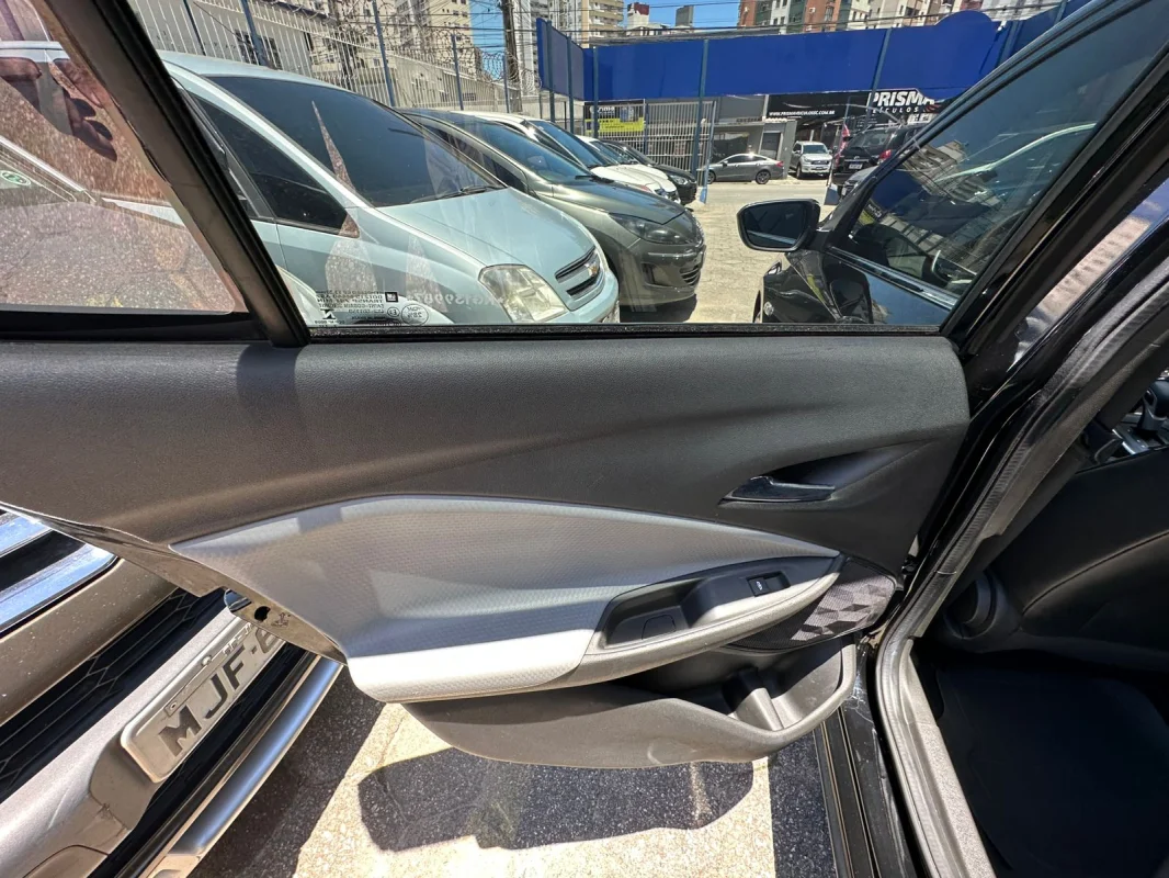 ONIX SED. Plus PREM1.0 12V TURBO FlexAutomático 2022 - Imagem 11