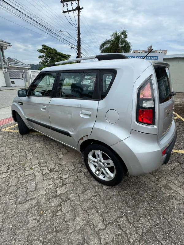 Kia Soul 1.6 Mec. Completa 2010 - Imagem 3