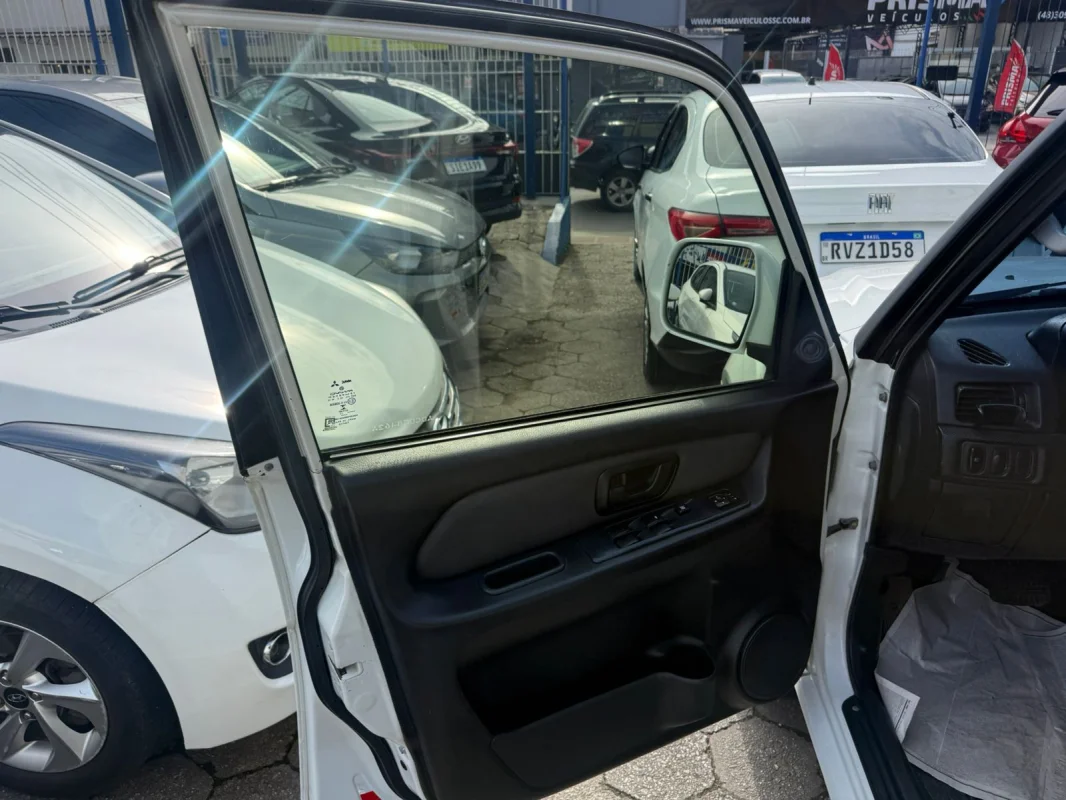 Tr4 2.0 Aut. 4x2 2013 - Imagem 12