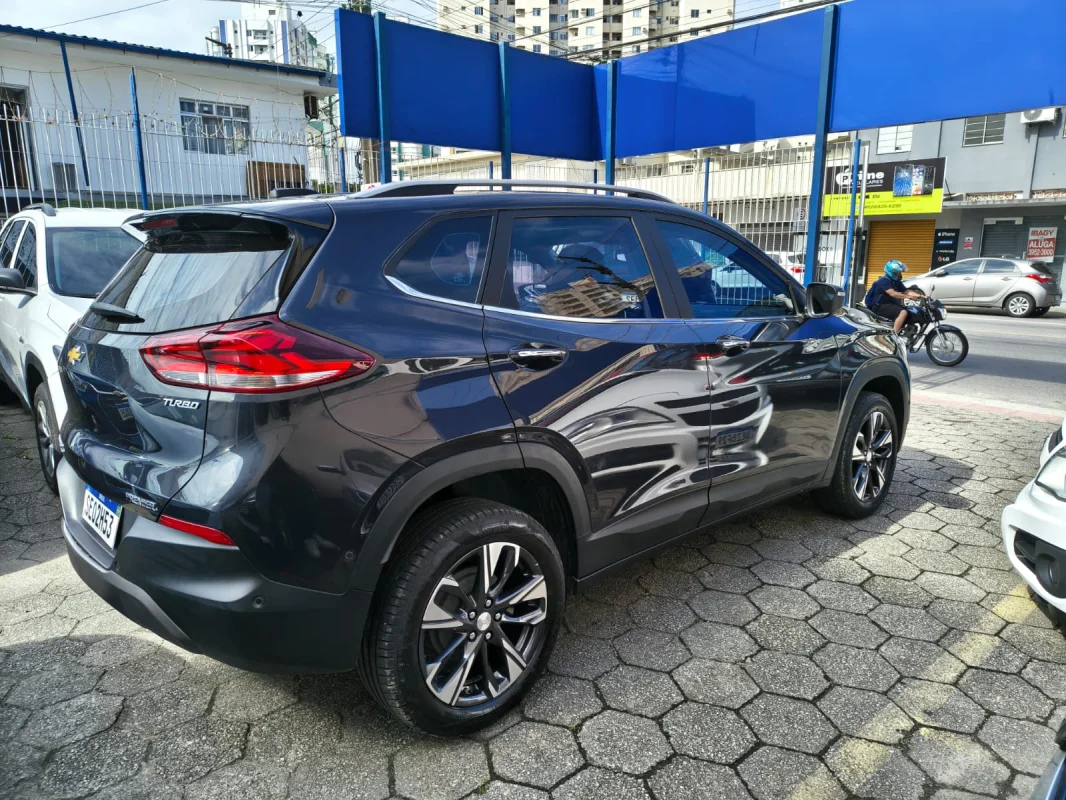 TRACKER Premier 1.2 Turbo 12V Flex Automática com TETO 2024 - Imagem 5