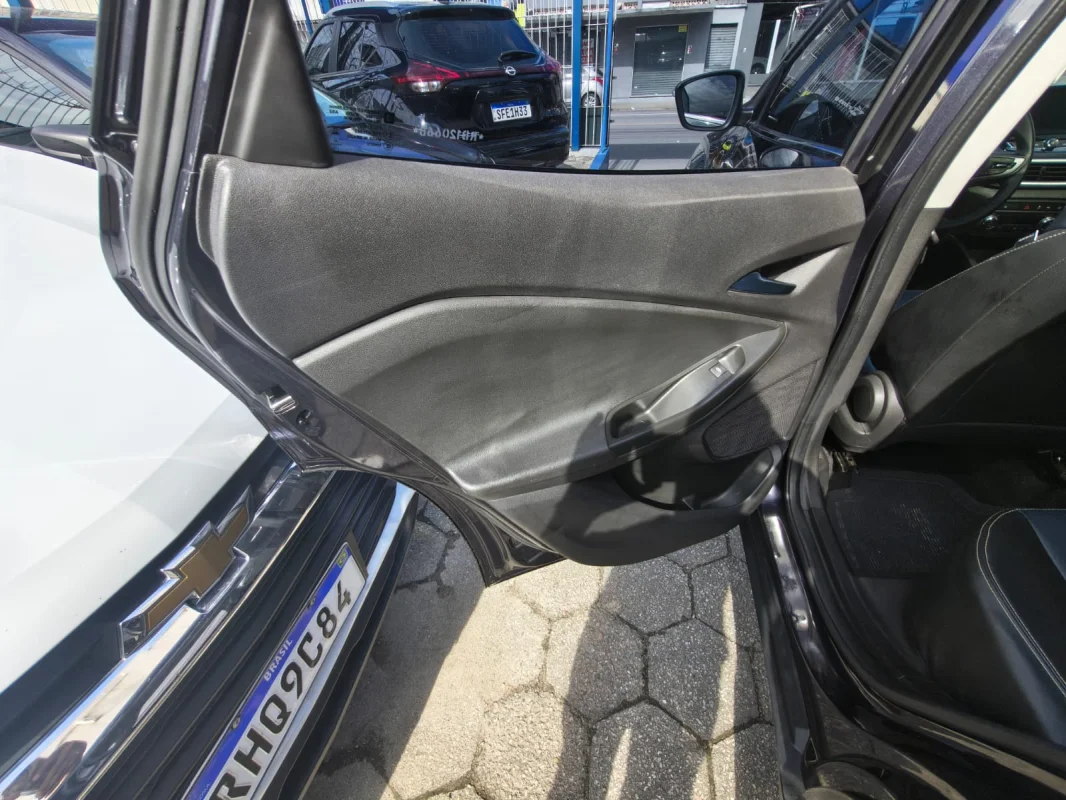 TRACKER Premier 1.2 Turbo 12V Flex Automática com TETO 2024 - Imagem 14