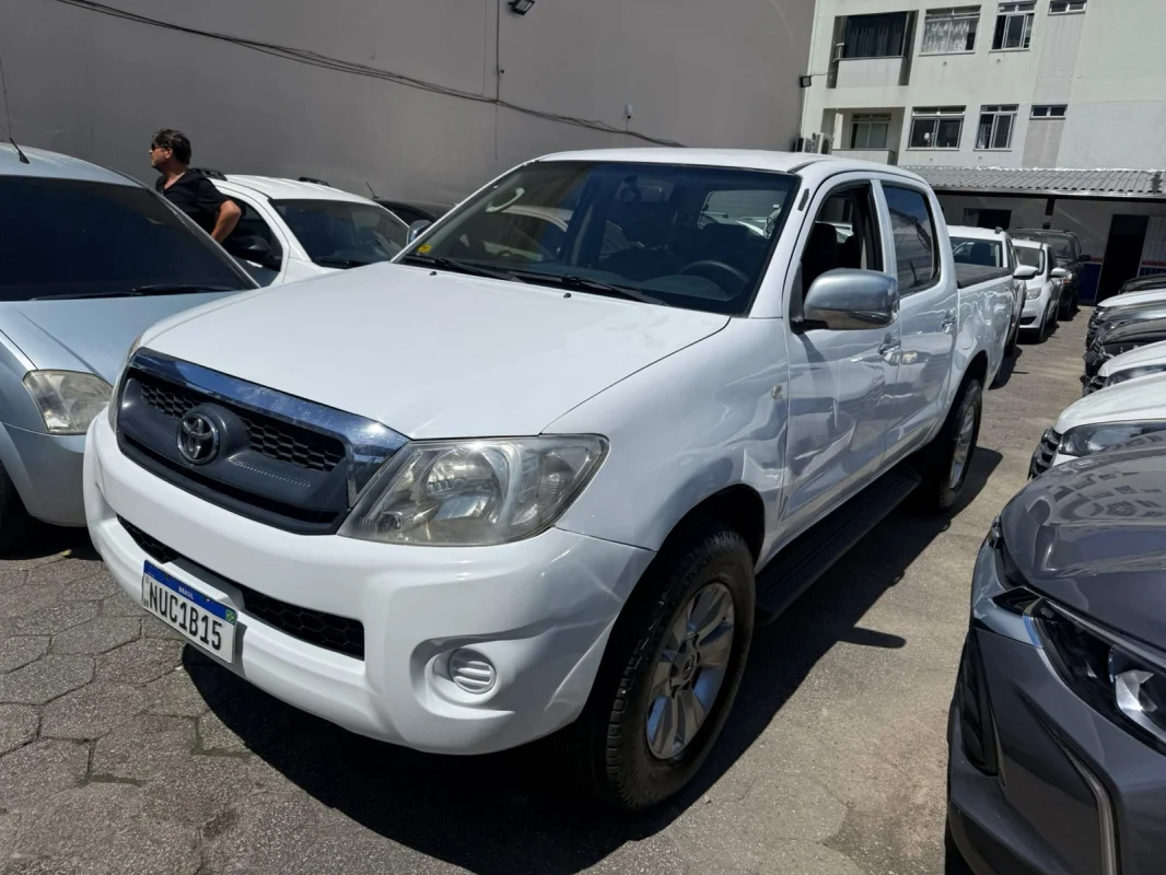 Hilux CD 4x4 2.5 Mec. Turbo Diesel 2011 - Imagem 4