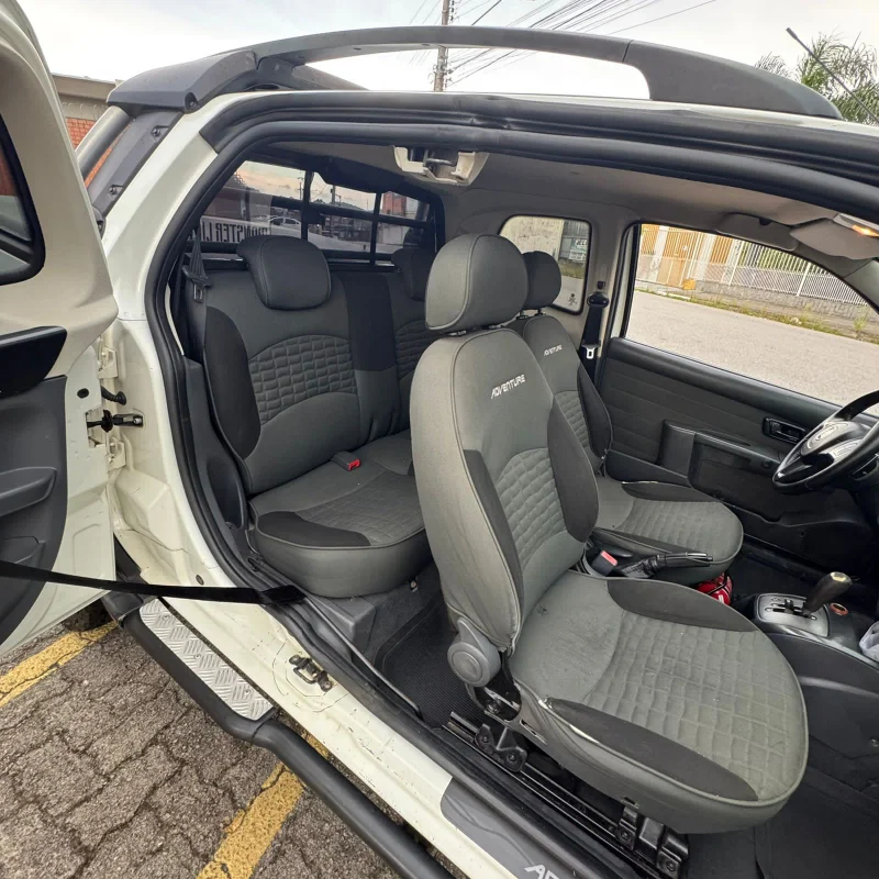 Strada 1.8 CD 3p Adventure Dualogic 2016 4 lugares - Imagem 8