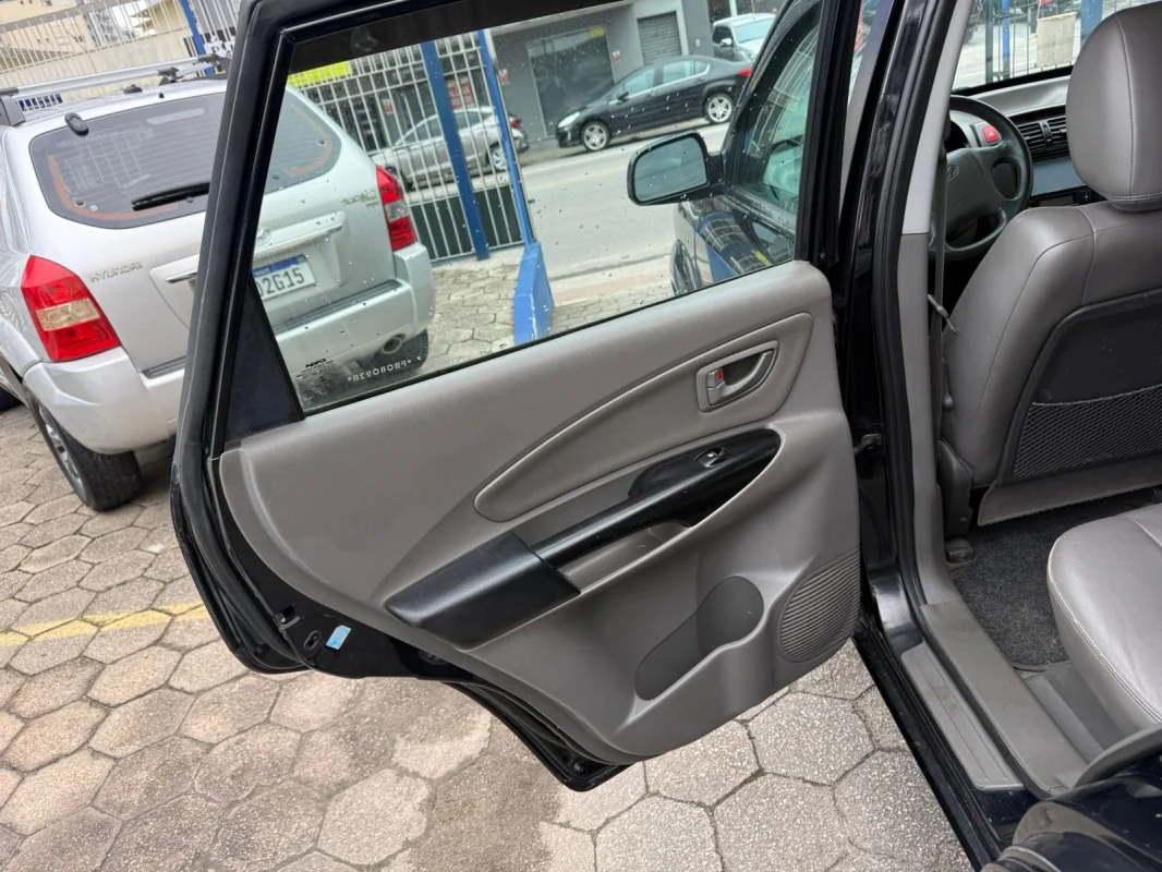 Tucson 2.0 Aut. 2015 - Imagem 13