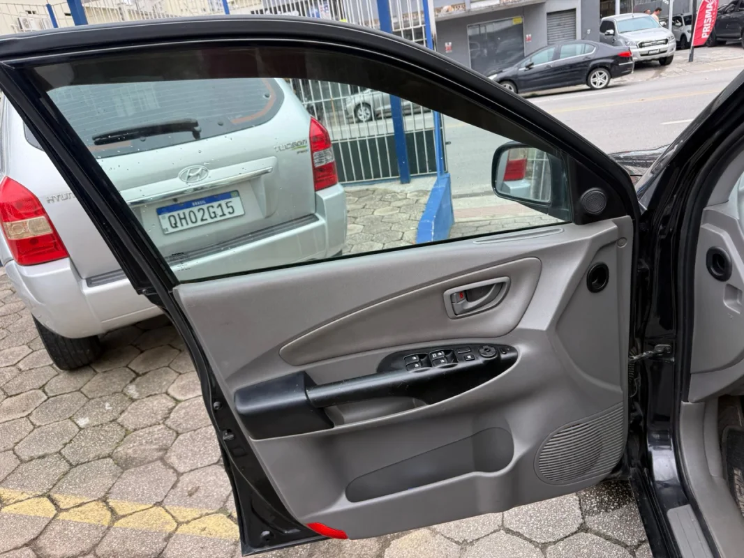 Tucson 2.0 Aut. 2015 - Imagem 15