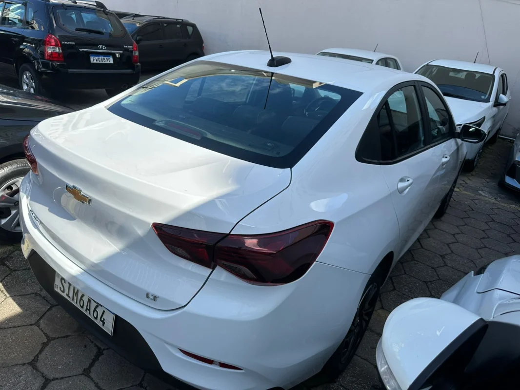 ONIX SEDAN Plus LT 1.0 12V Flex 4p Mecânico 2024 - Imagem 3