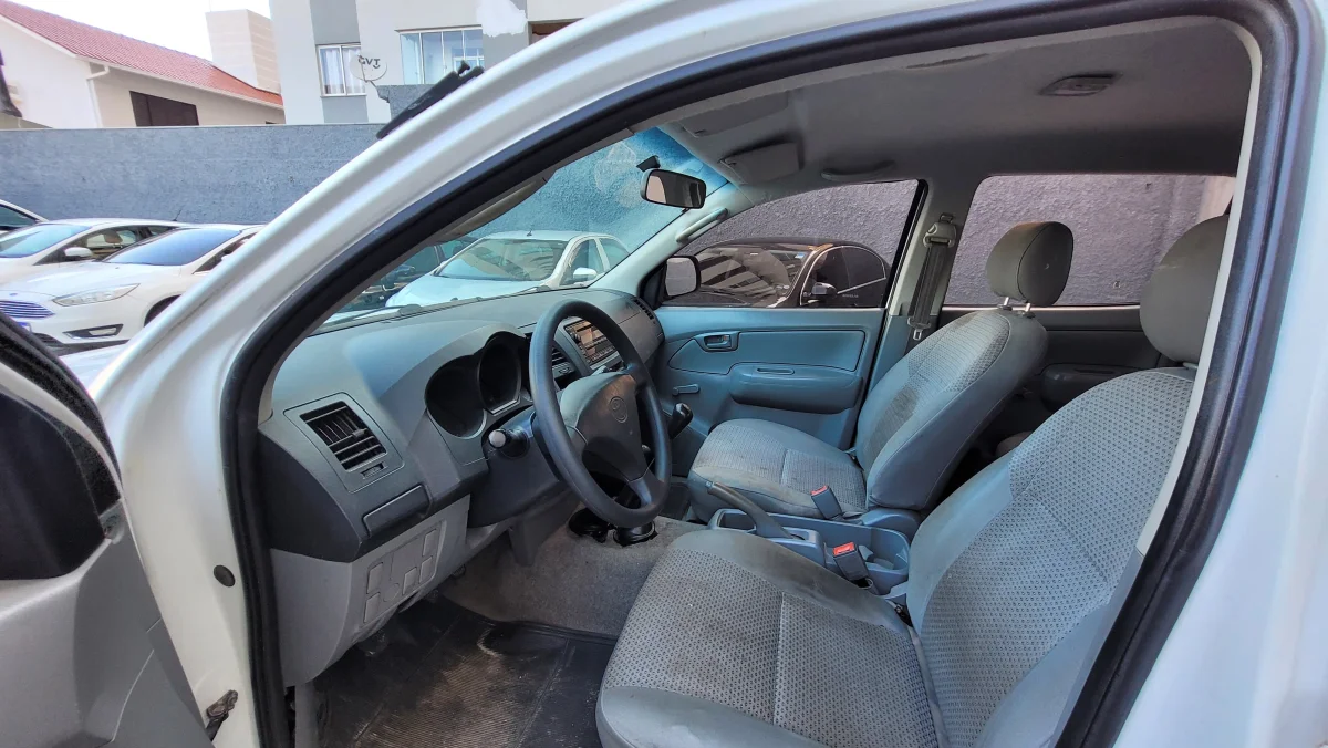 Hilux CD 4x4 2.5 completa DIESEL manual 2011 - Imagem 9