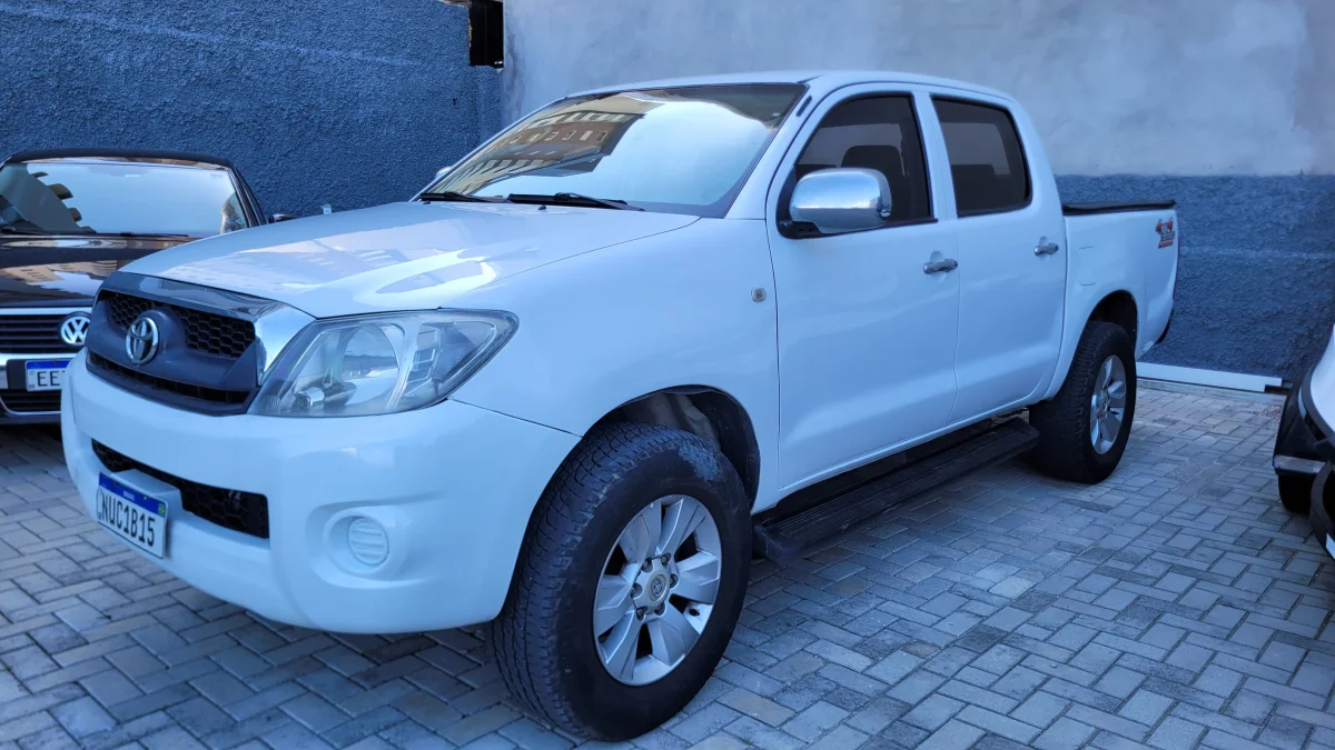 Hilux CD 4x4 2.5 completa DIESEL manual 2011 - Imagem 4