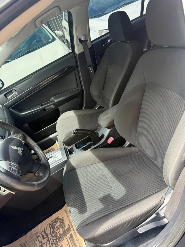 Lancer 2.0 Aut. 2012 - Imagem 7